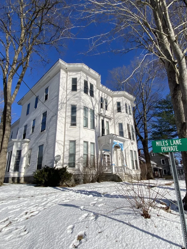 6 N Main Ave #8, Orono, ME 04473